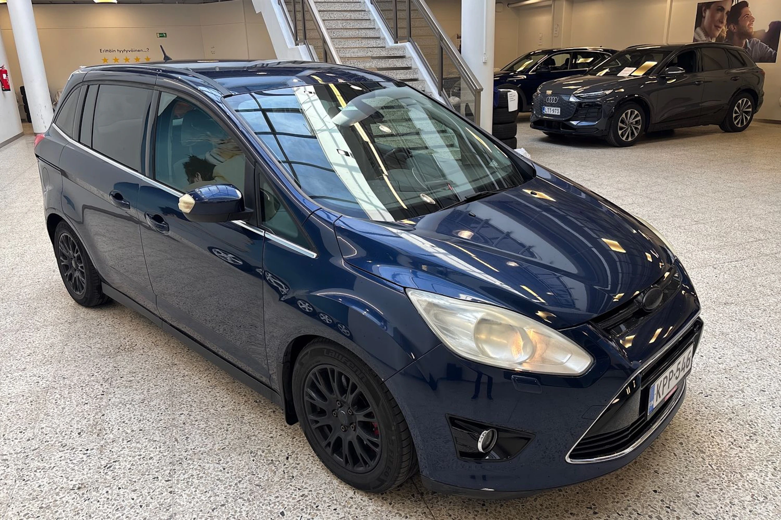 sininen Ford Grand C-Max 2011 kuva 15.