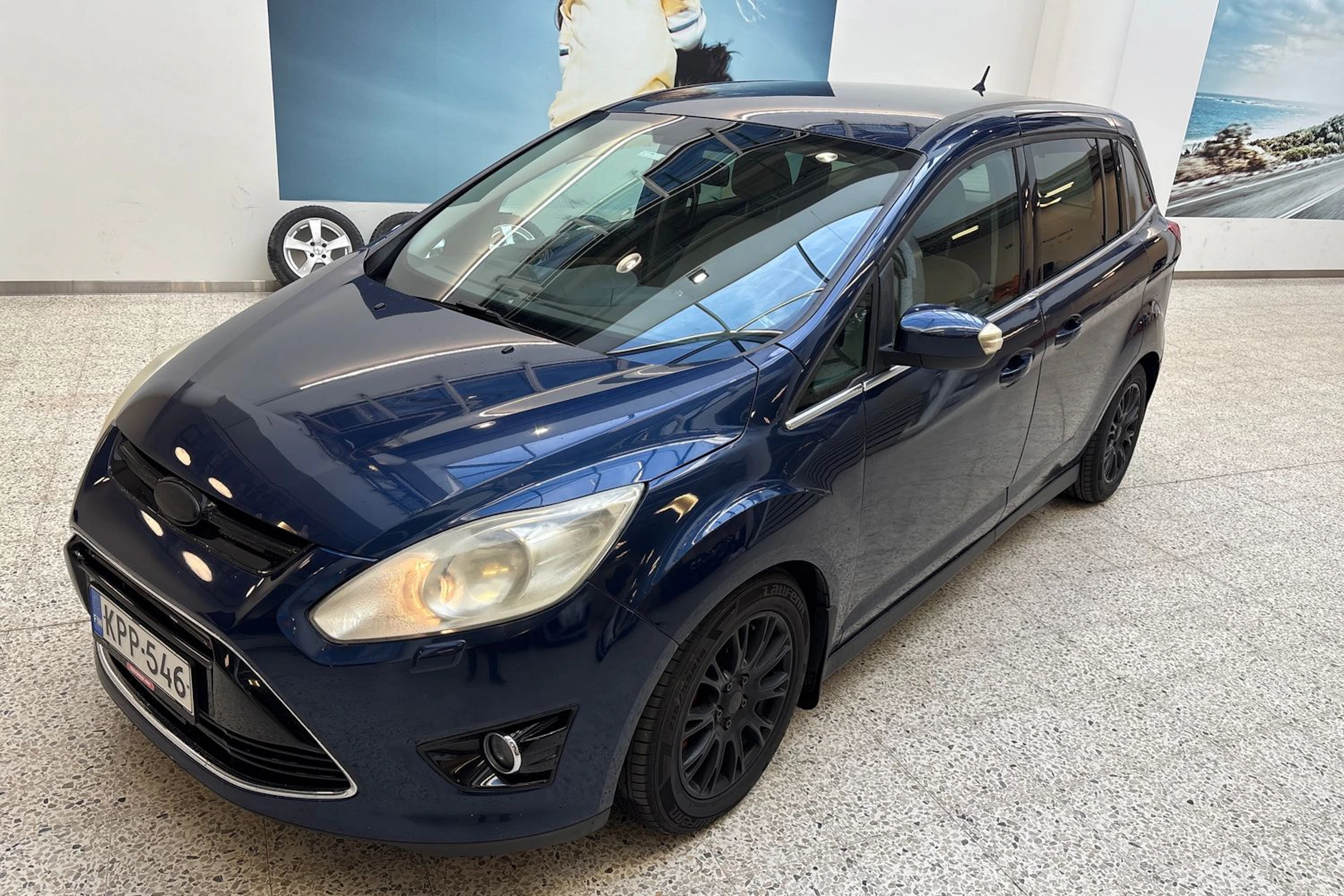 sininen Ford Grand C-Max 2011 kuva 17.