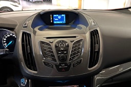 punainen Ford Grand C-Max 2012 kuva 21.