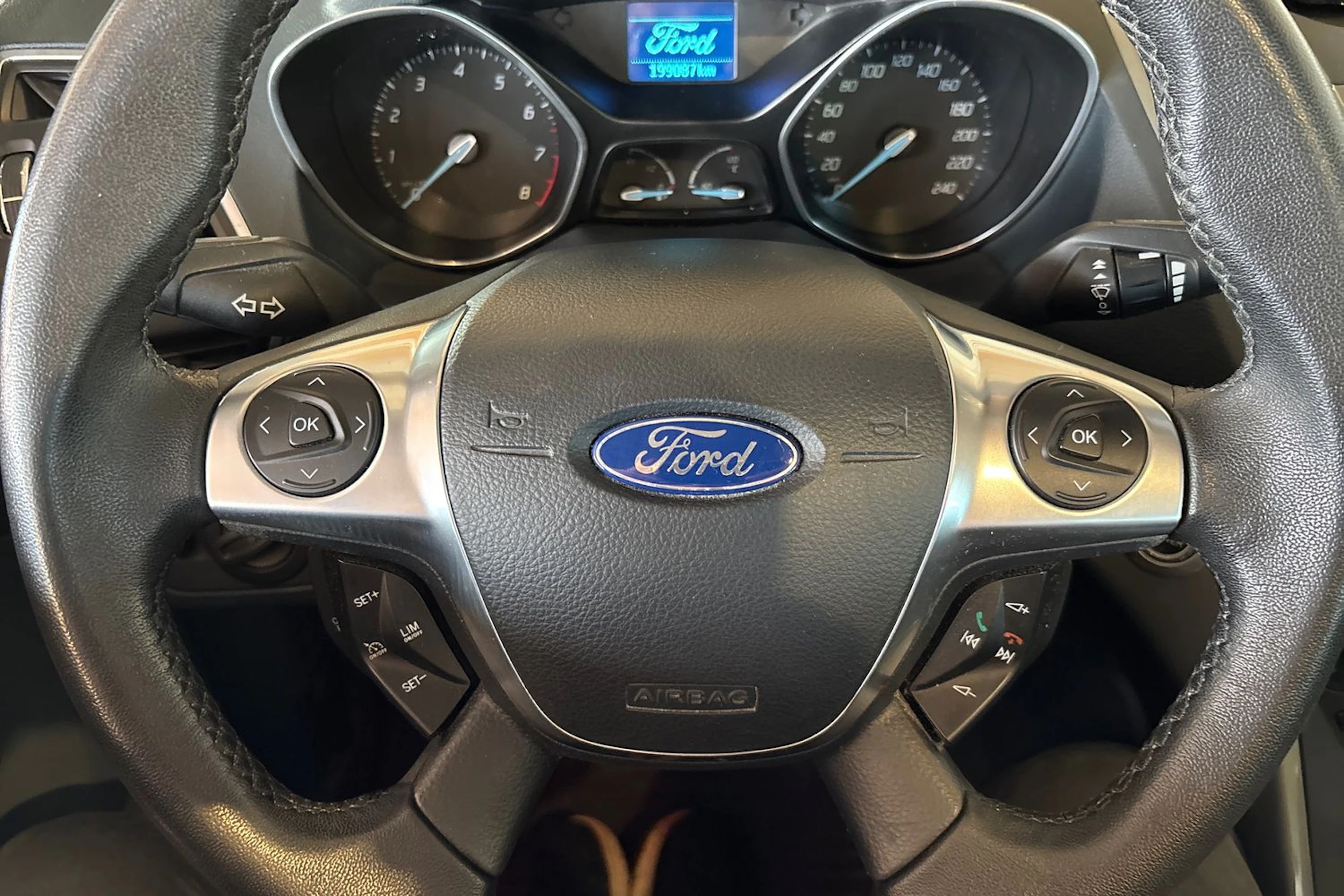 musta Ford Grand C-Max 2013 kuva 12.