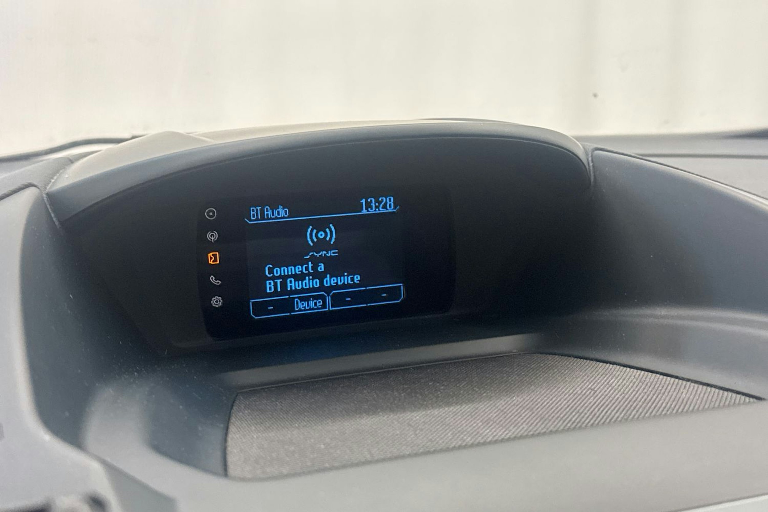 Ruskea (beige) Ford Grand C-Max 2013 kuva 21.