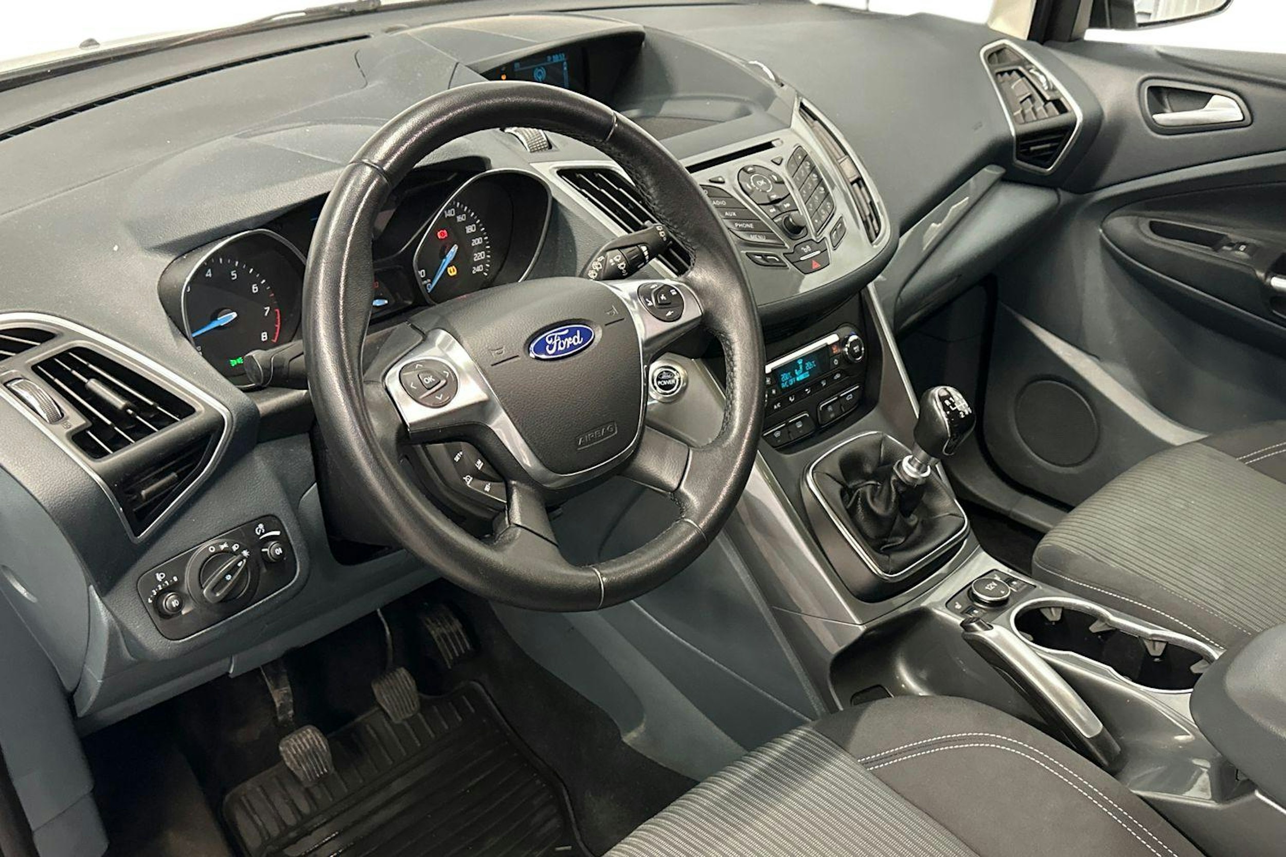 valkoinen Ford Grand C-Max 2014 kuva 7.