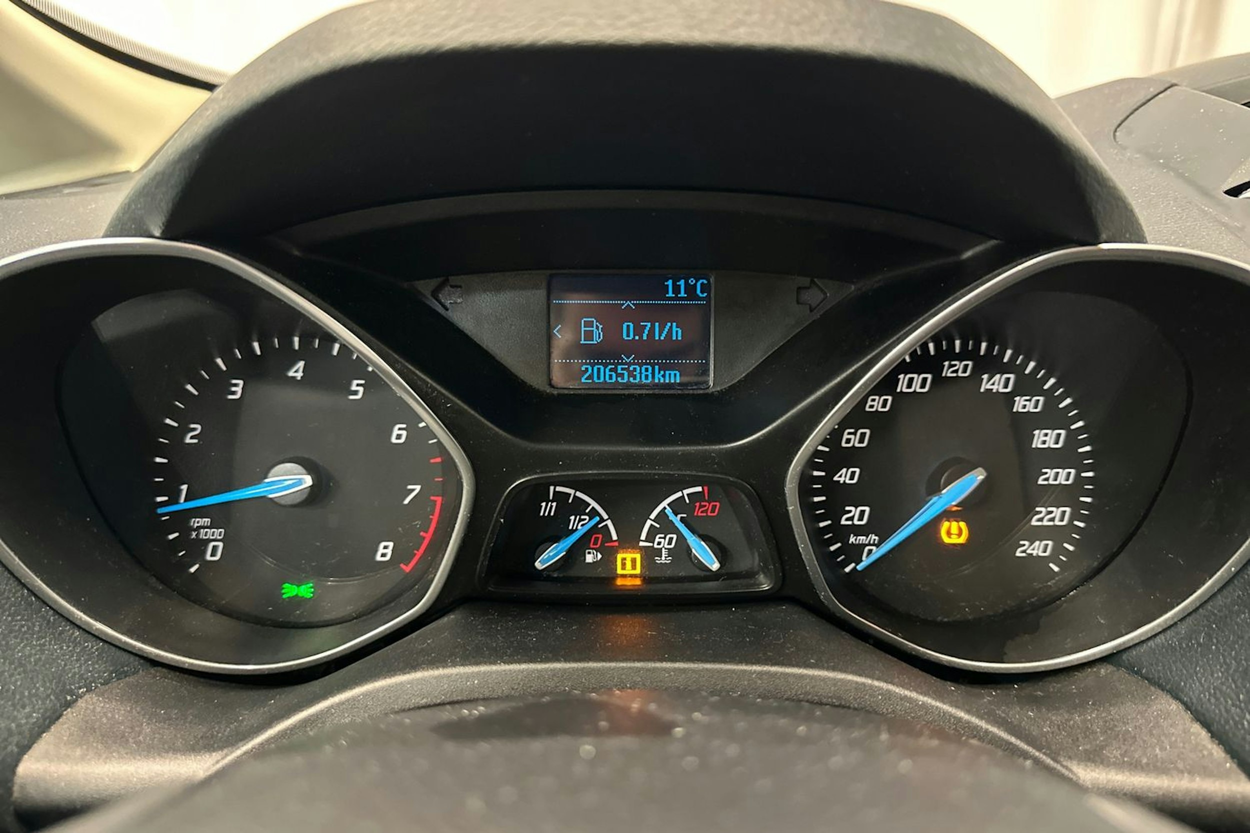 valkoinen Ford Grand C-Max 2014 kuva 23.