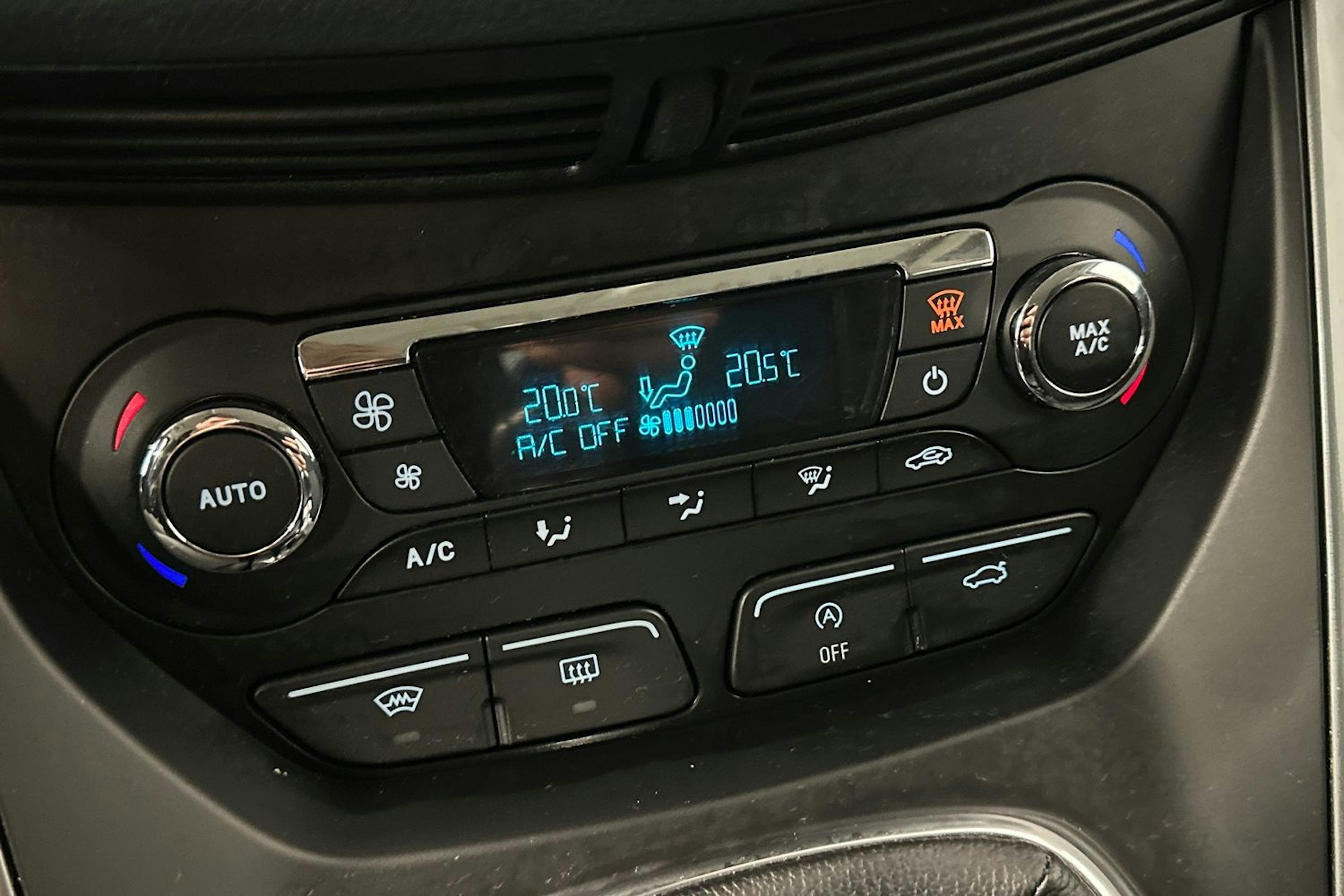 valkoinen Ford Grand C-Max 2014 kuva 27.