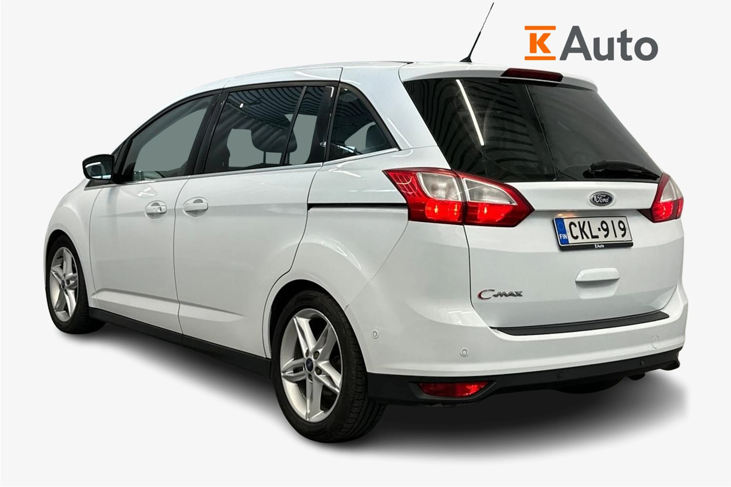 valkoinen Ford Grand C-Max 2016 kuva 3.