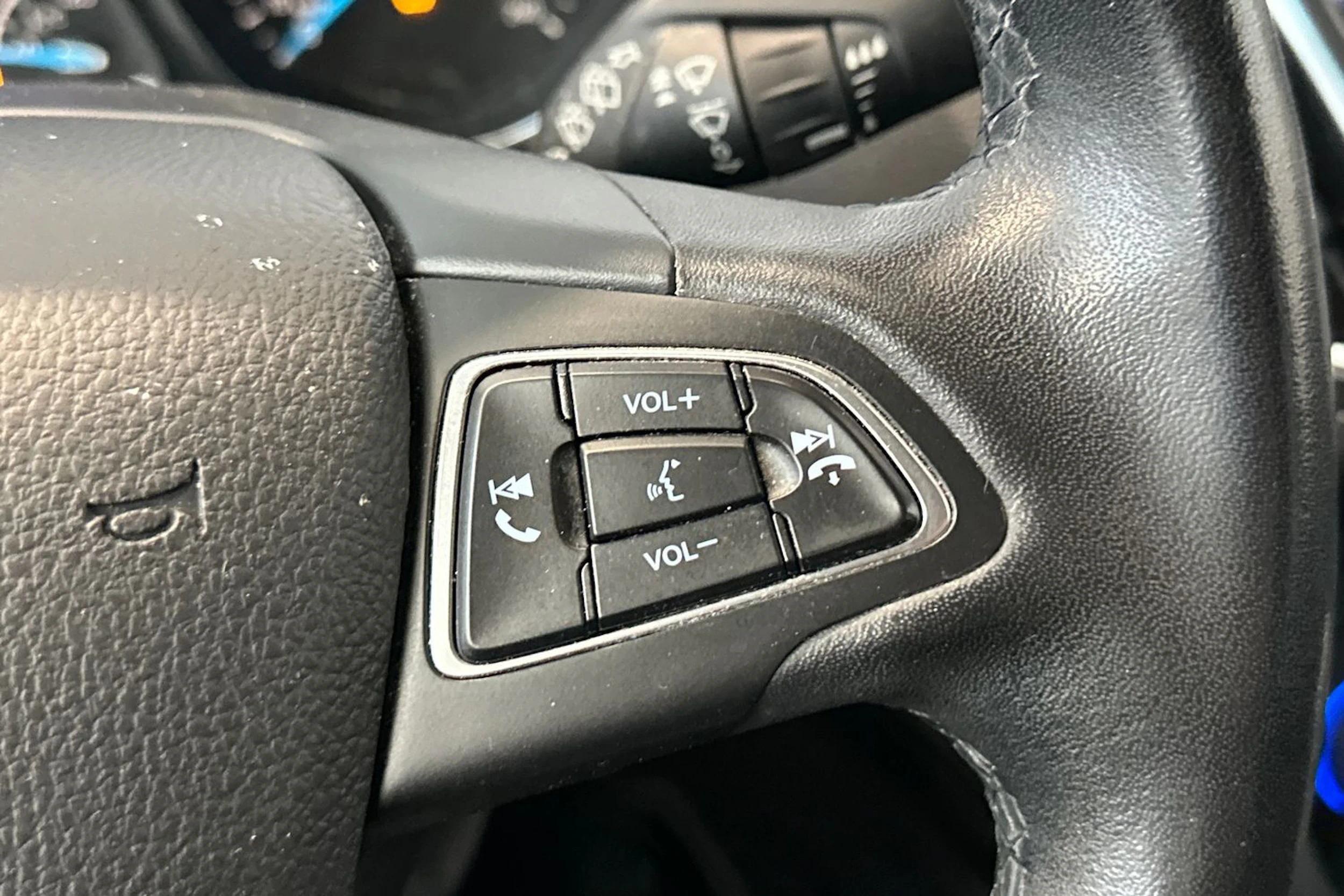 valkoinen Ford Grand C-Max 2016 kuva 21.