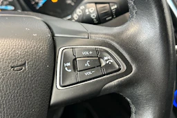 valkoinen Ford Grand C-Max 2016 kuva 21.