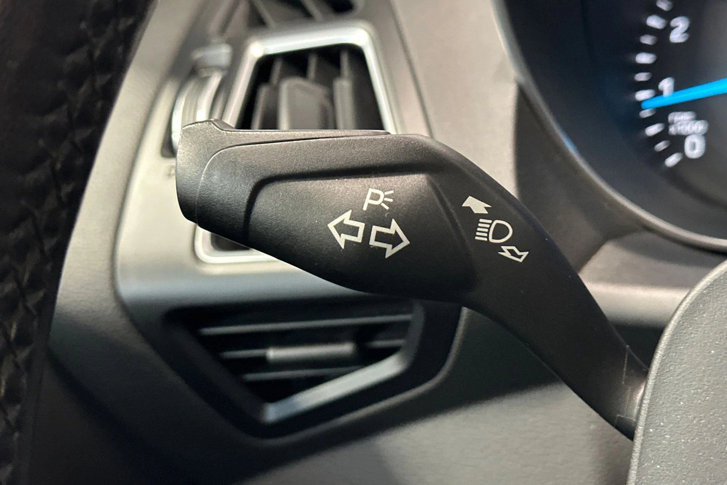 harmaa Ford Grand C-Max 2016 kuva 12.