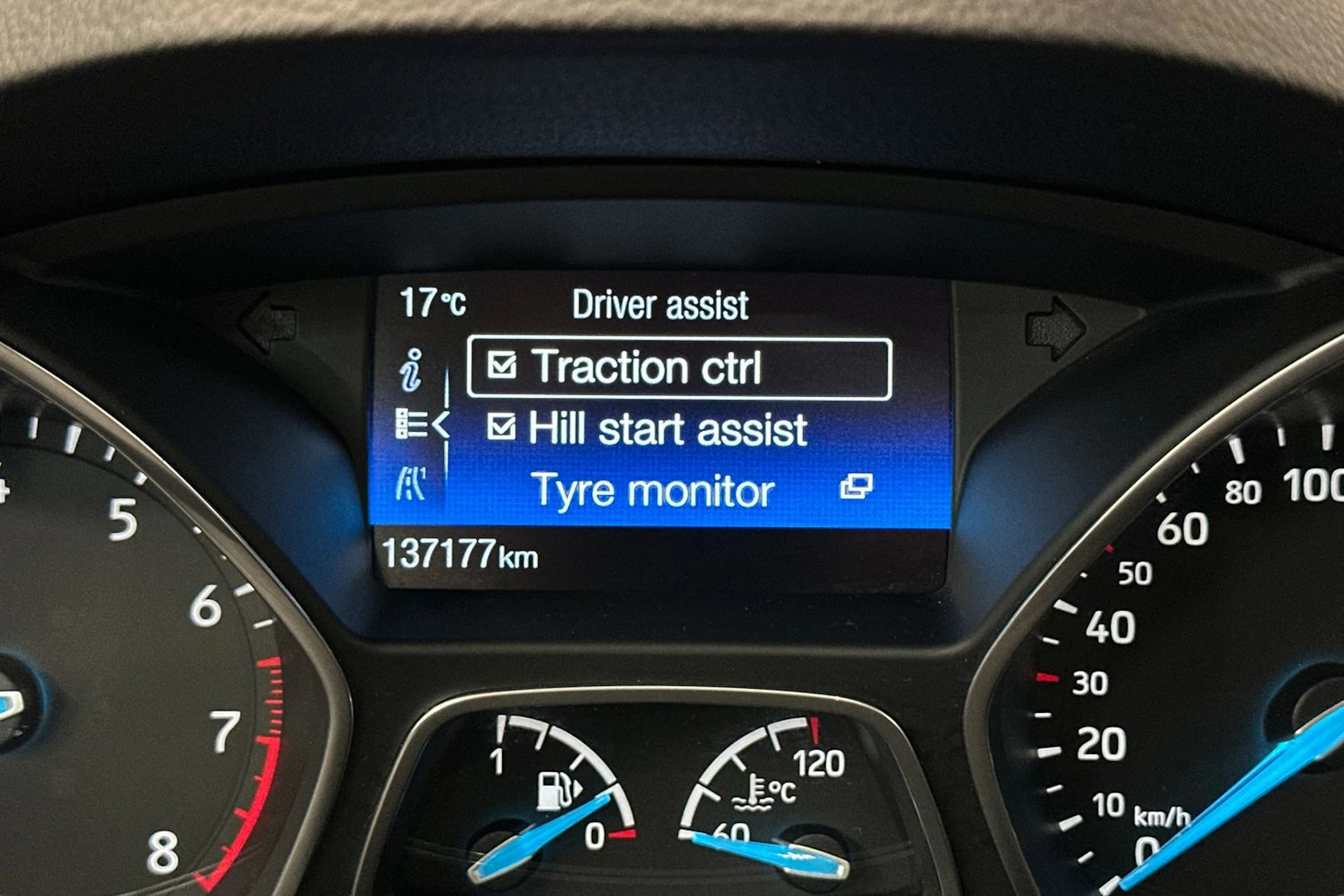 harmaa Ford Grand C-Max 2016 kuva 16.