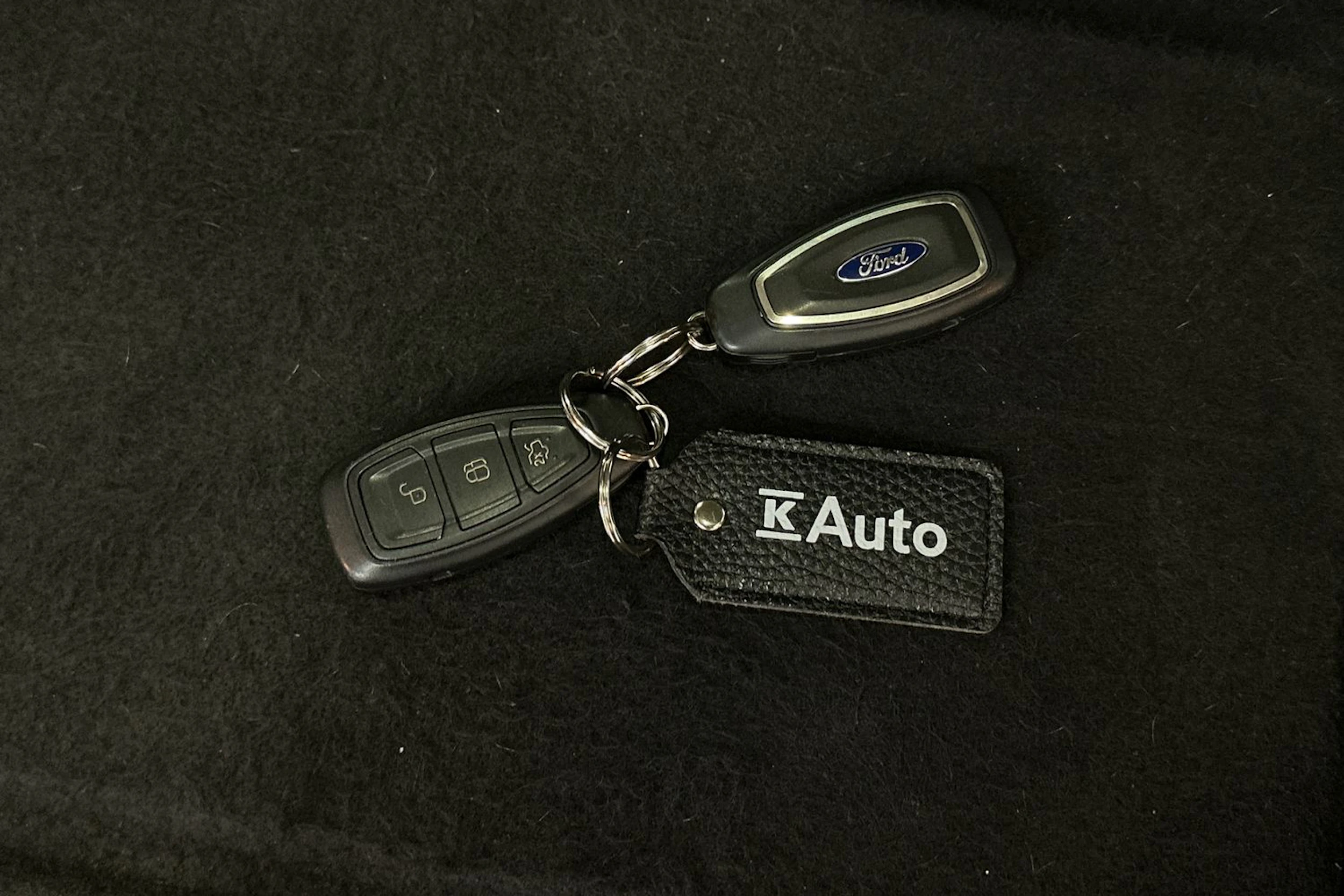 harmaa Ford Grand C-Max 2016 kuva 33.