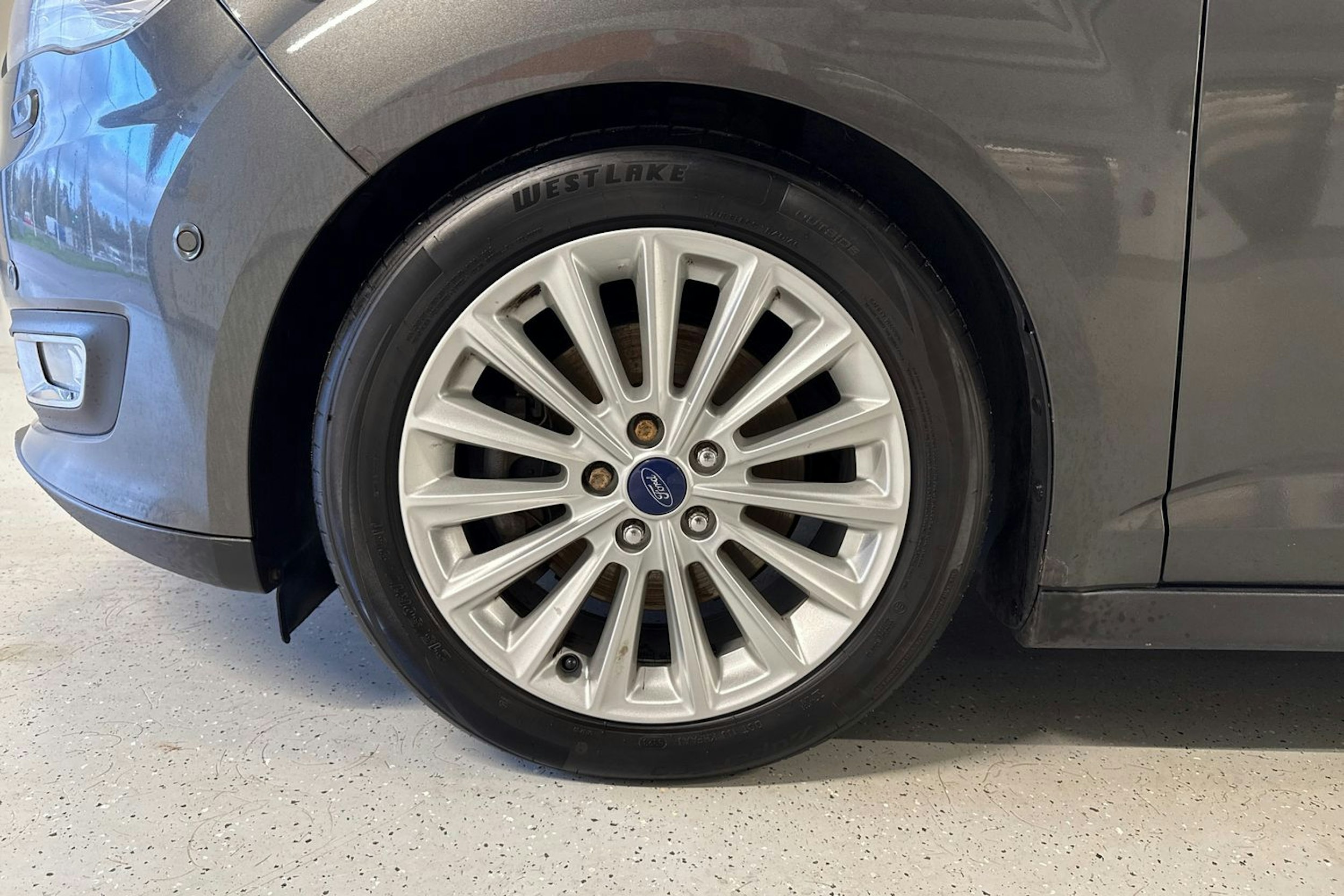 harmaa Ford Grand C-Max 2016 kuva 9.