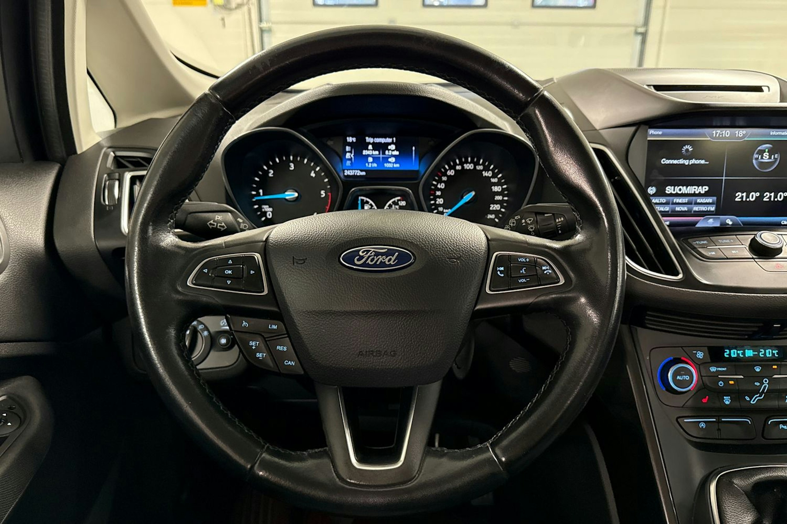 harmaa Ford Grand C-Max 2016 kuva 11.