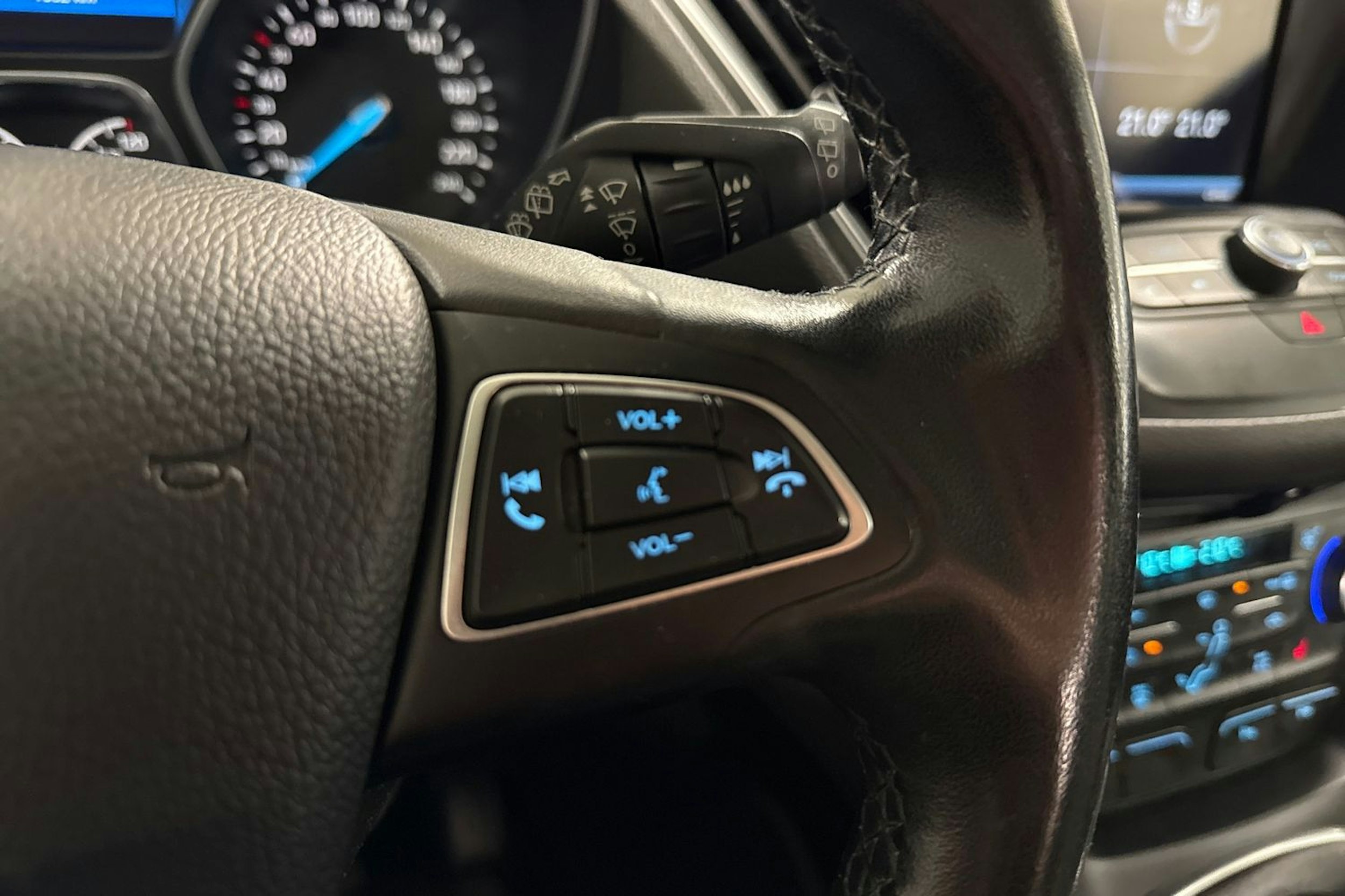 harmaa Ford Grand C-Max 2016 kuva 13.