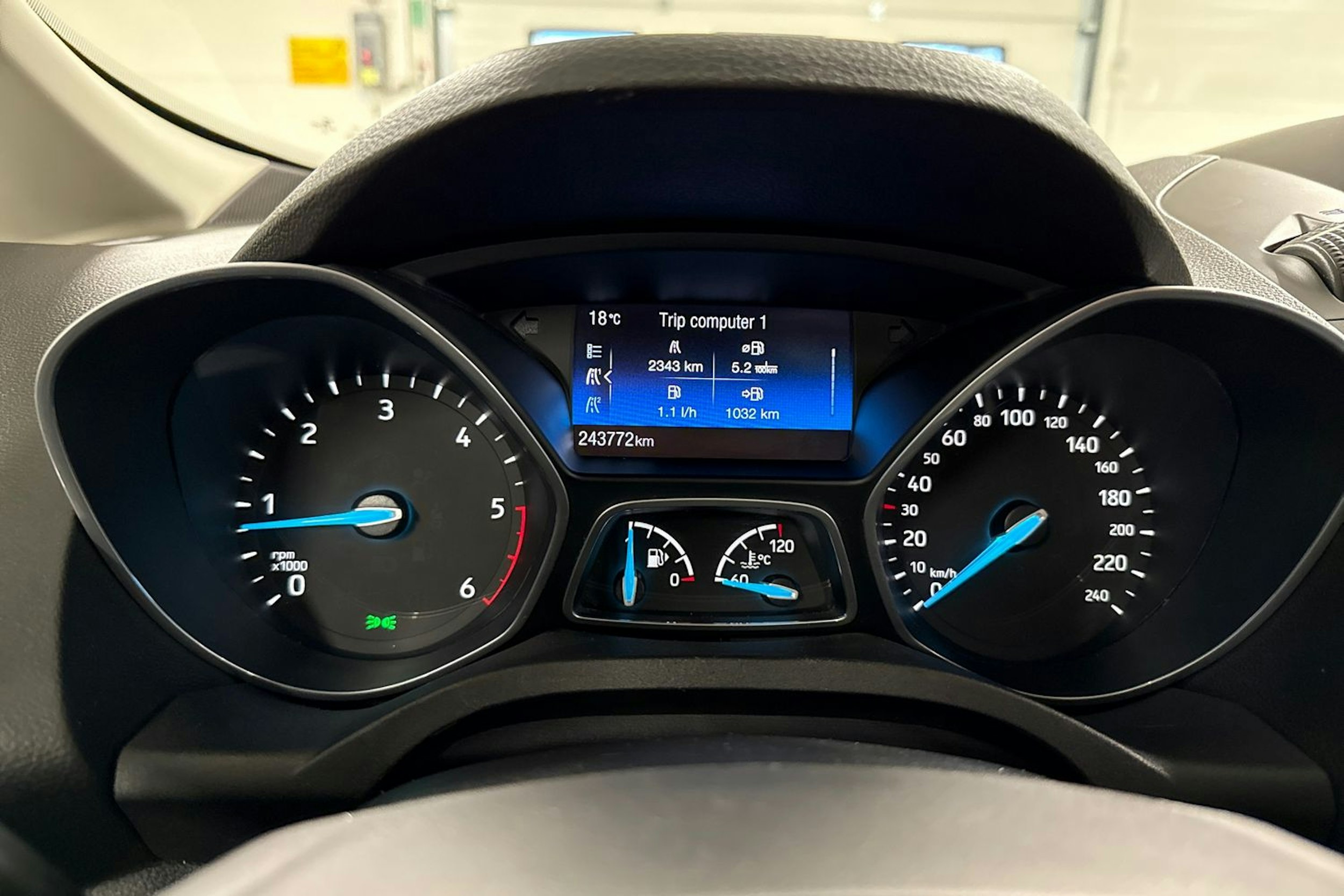 harmaa Ford Grand C-Max 2016 kuva 14.