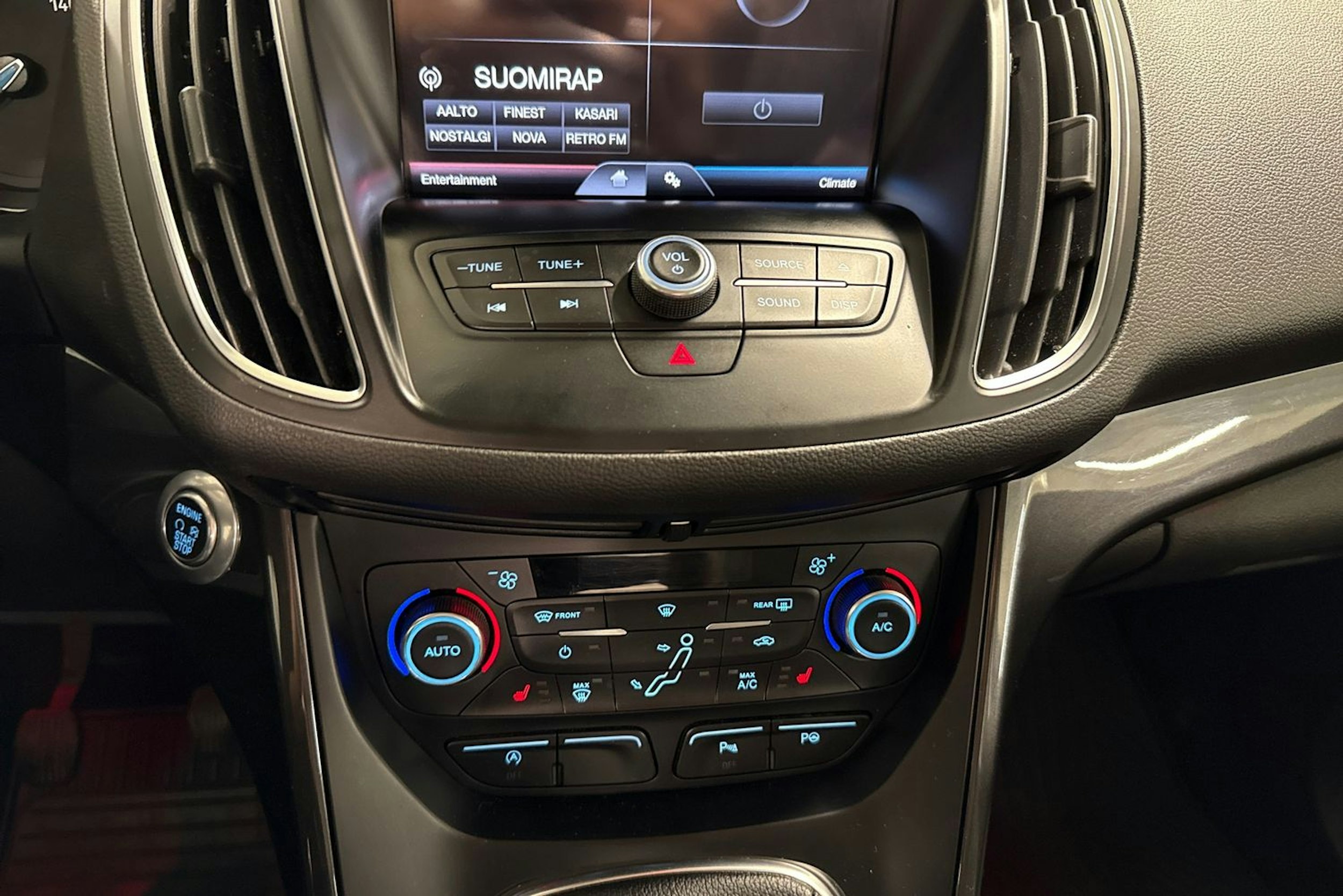 harmaa Ford Grand C-Max 2016 kuva 17.
