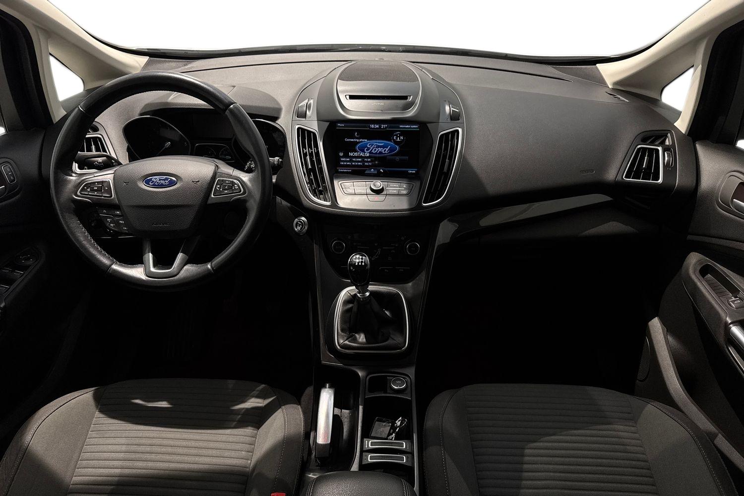 Ford C-MAX Grand 2016, photo 7/19