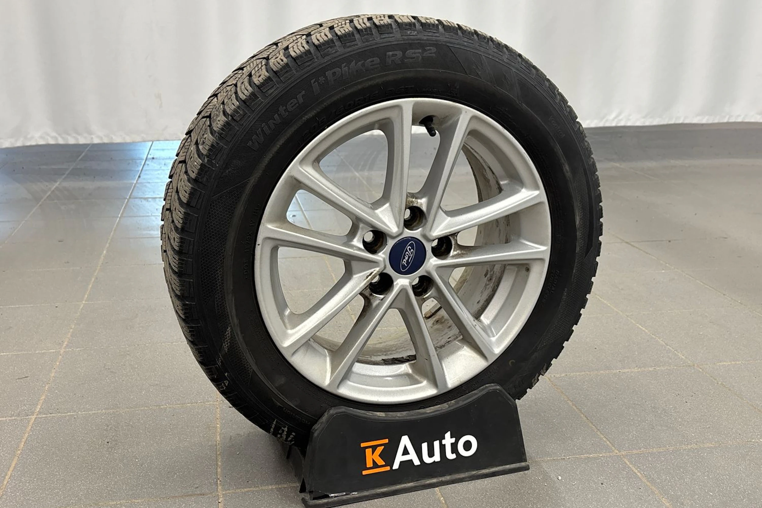 harmaa Ford Grand C-Max 2019 kuva 10.