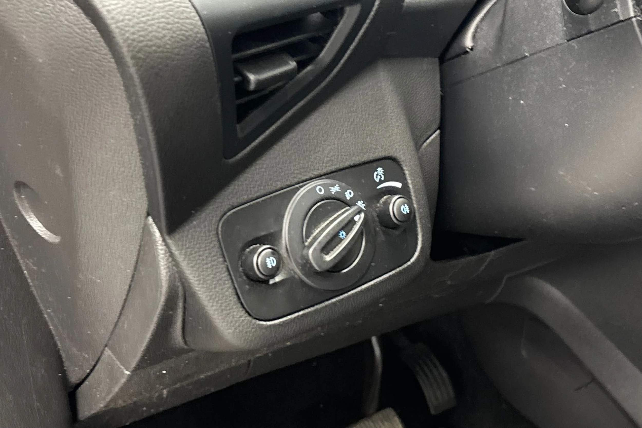 harmaa Ford Grand C-Max 2019 kuva 15.
