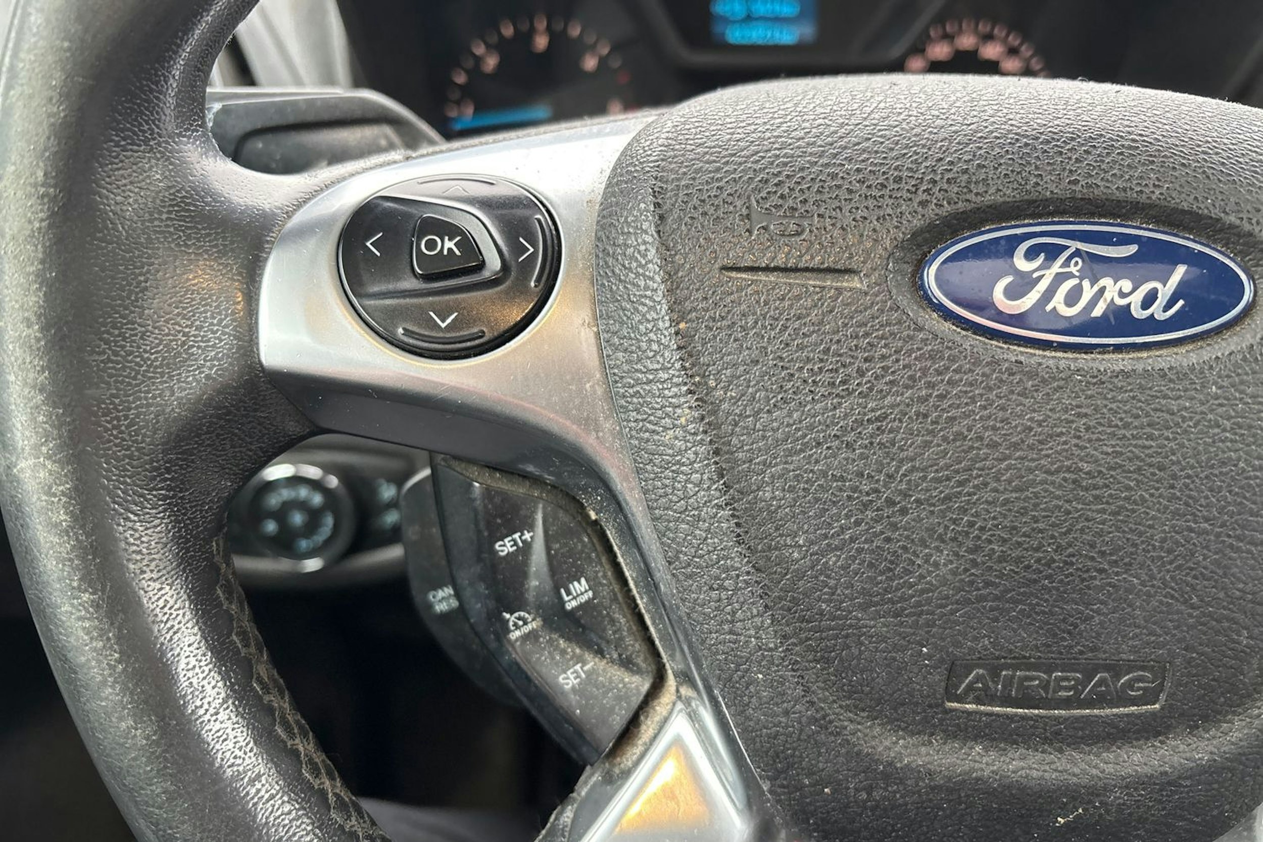 met. keltainen Ford Grand Tourneo Connect 2014 kuva 31.