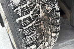 met. keltainen Ford Grand Tourneo Connect 2014 kuva 33.