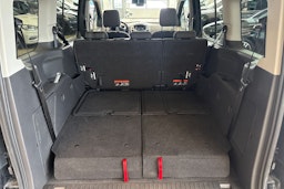 musta Ford Grand Tourneo Connect 2017 kuva 17.