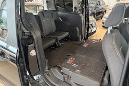 musta Ford Grand Tourneo Connect 2017 kuva 19.