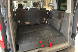 musta Ford Grand Tourneo Connect 2019 kuva 17.