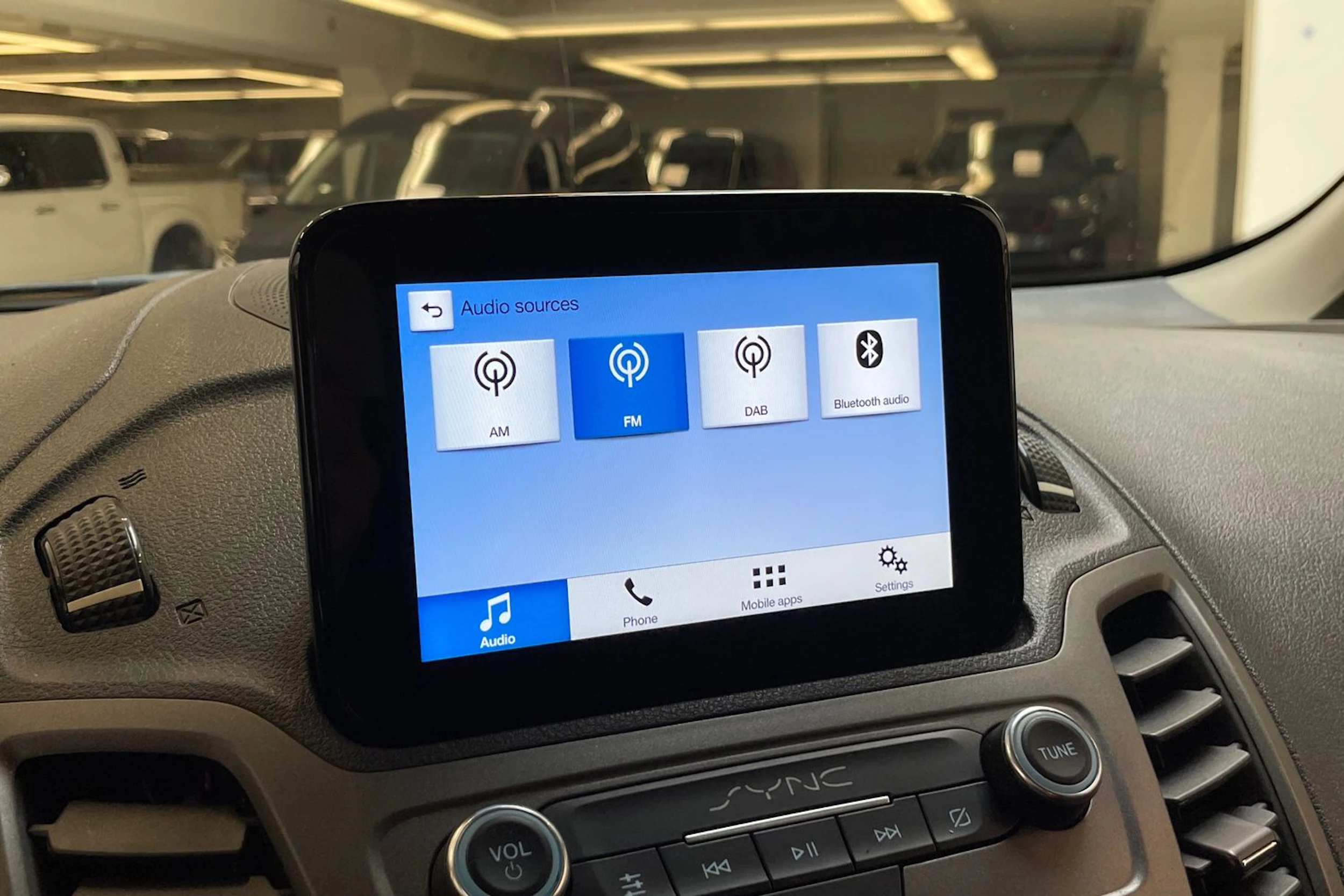 musta Ford Grand Tourneo Connect 2019 kuva 23.