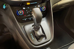 musta Ford Grand Tourneo Connect 2019 kuva 28.