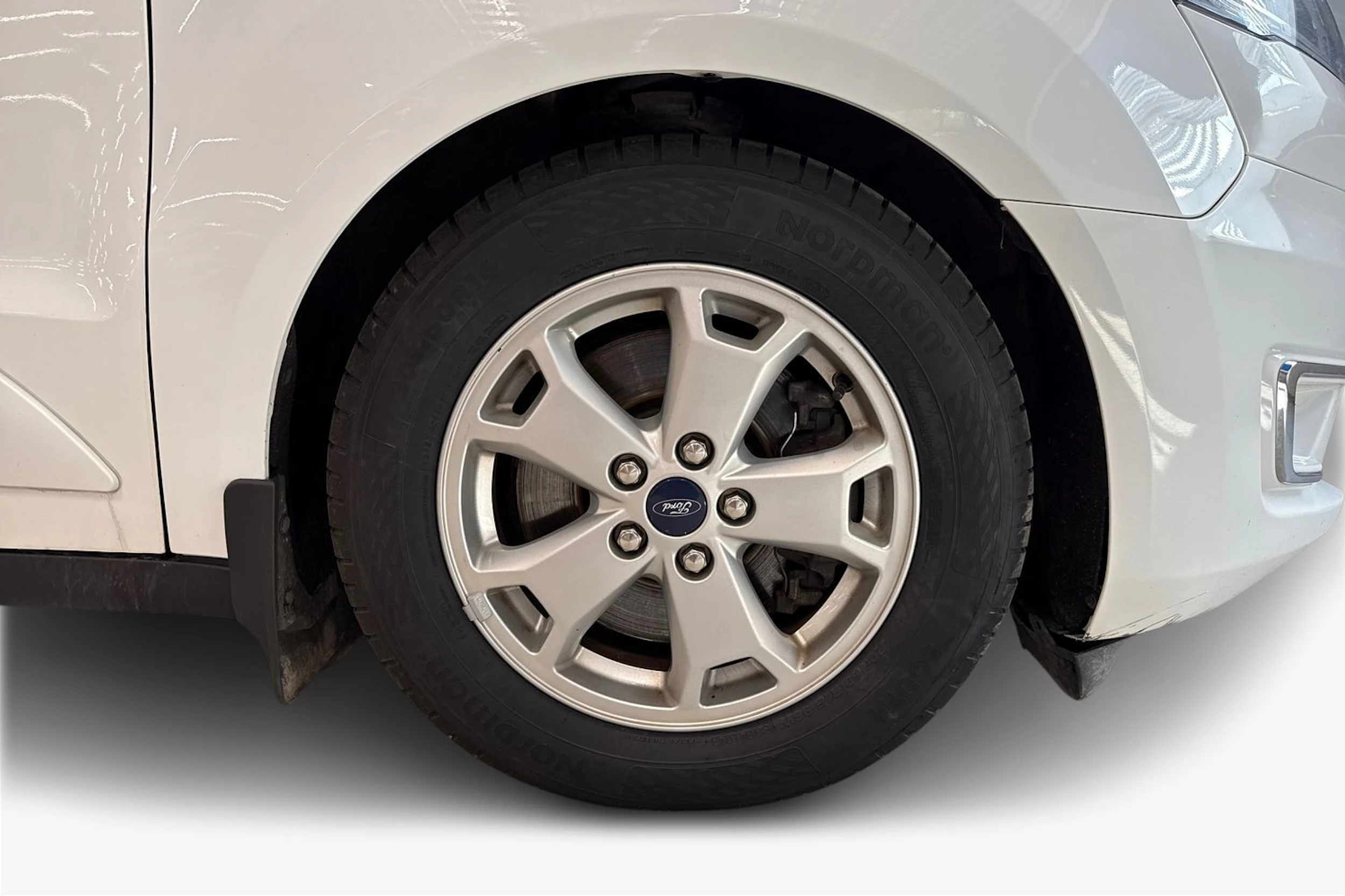 valkoinen Ford Grand Tourneo Connect 2020 kuva 12.