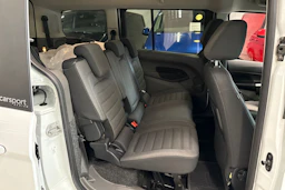 valkoinen Ford Grand Tourneo Connect 2020 kuva 13.