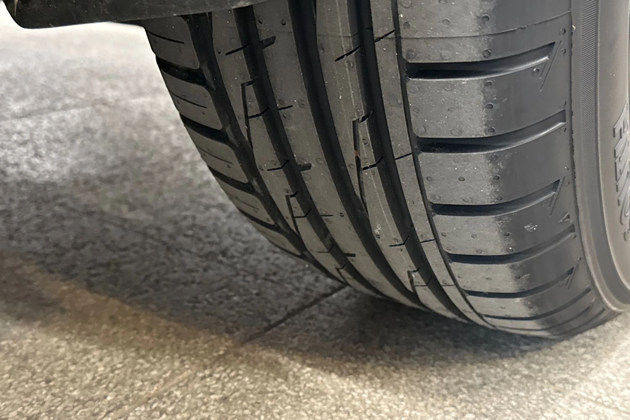 valkoinen Ford Grand Tourneo Connect 2020 kuva 23.