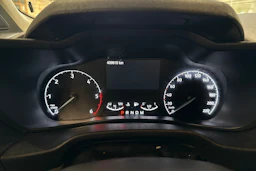 valkoinen Ford Grand Tourneo Connect 2020 kuva 27.