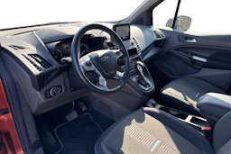 punainen Ford Grand Tourneo Connect 2021 kuva 3.