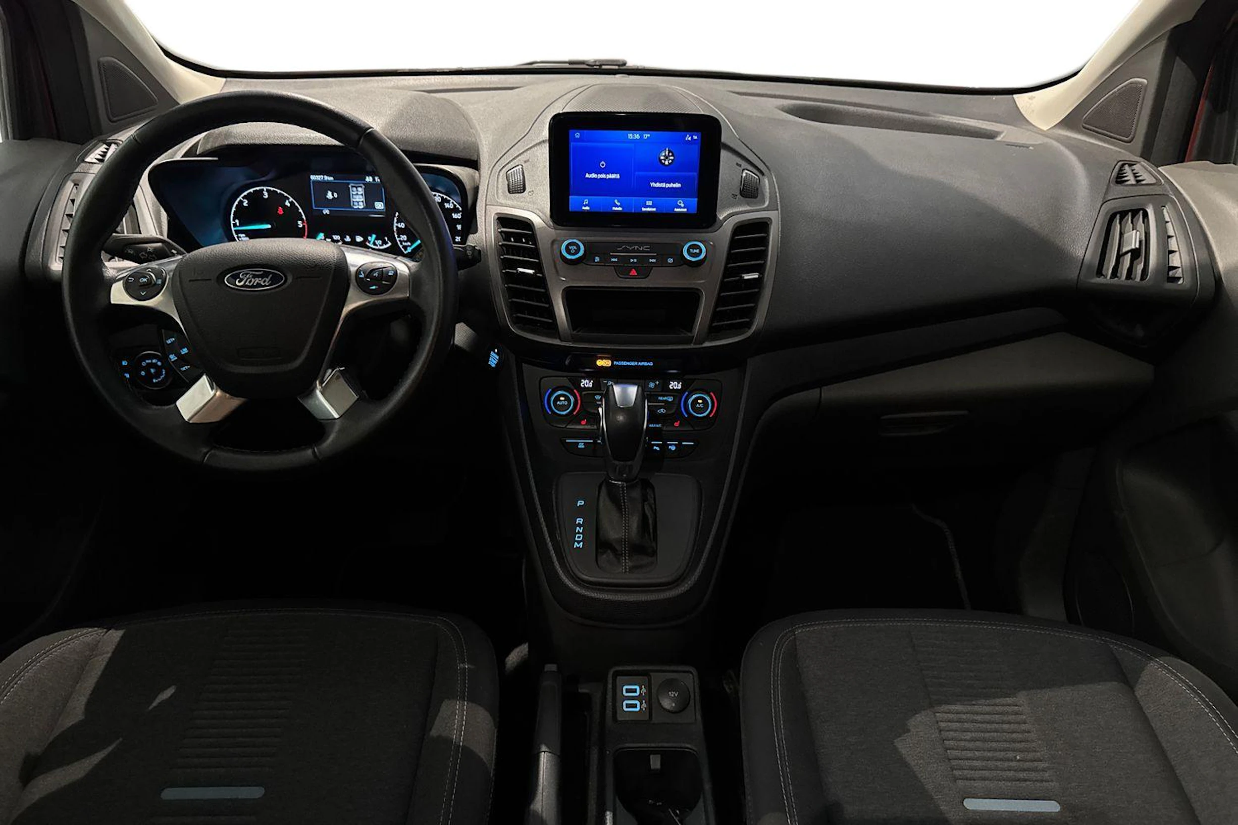 punainen Ford Grand Tourneo Connect 2021 kuva 7.