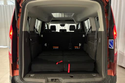 punainen Ford Grand Tourneo Connect 2021 kuva 13.