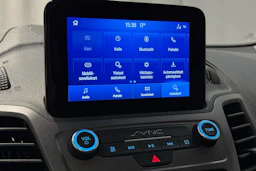punainen Ford Grand Tourneo Connect 2021 kuva 25.