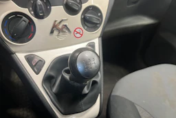 Sininen Ford KA 2009 kuva 15.