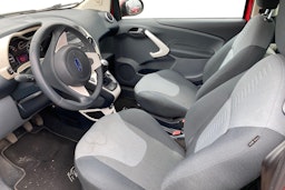 Punainen Ford KA 2014 kuva 3.