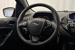 musta Ford KA+ 2017 kuva 11.