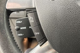 Valkoinen Ford Kuga 2010 kuva 13.
