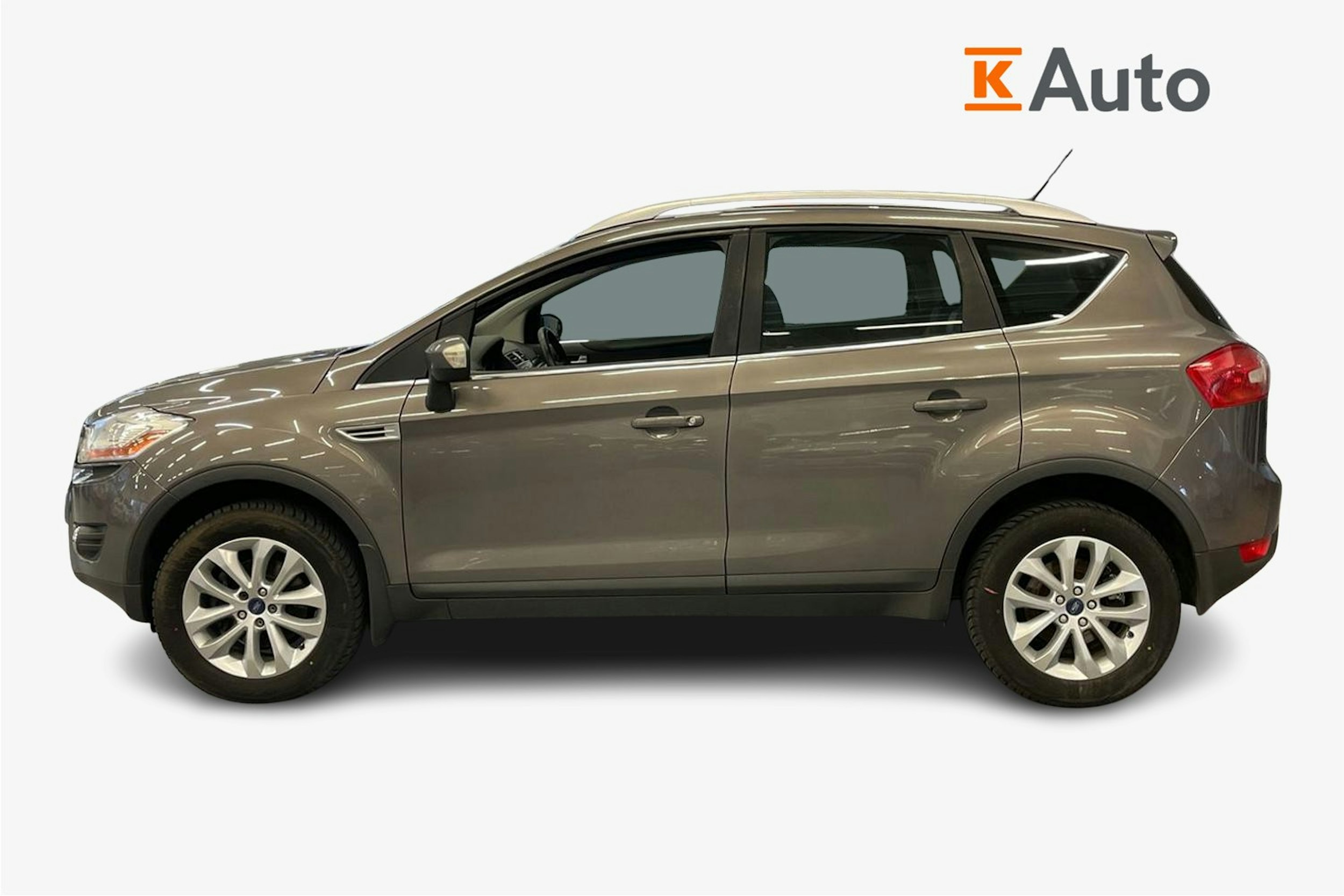 Sininen Ford Kuga 2011 kuva 6.