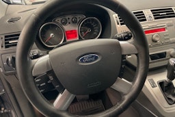 Sininen Ford Kuga 2011 kuva 16.