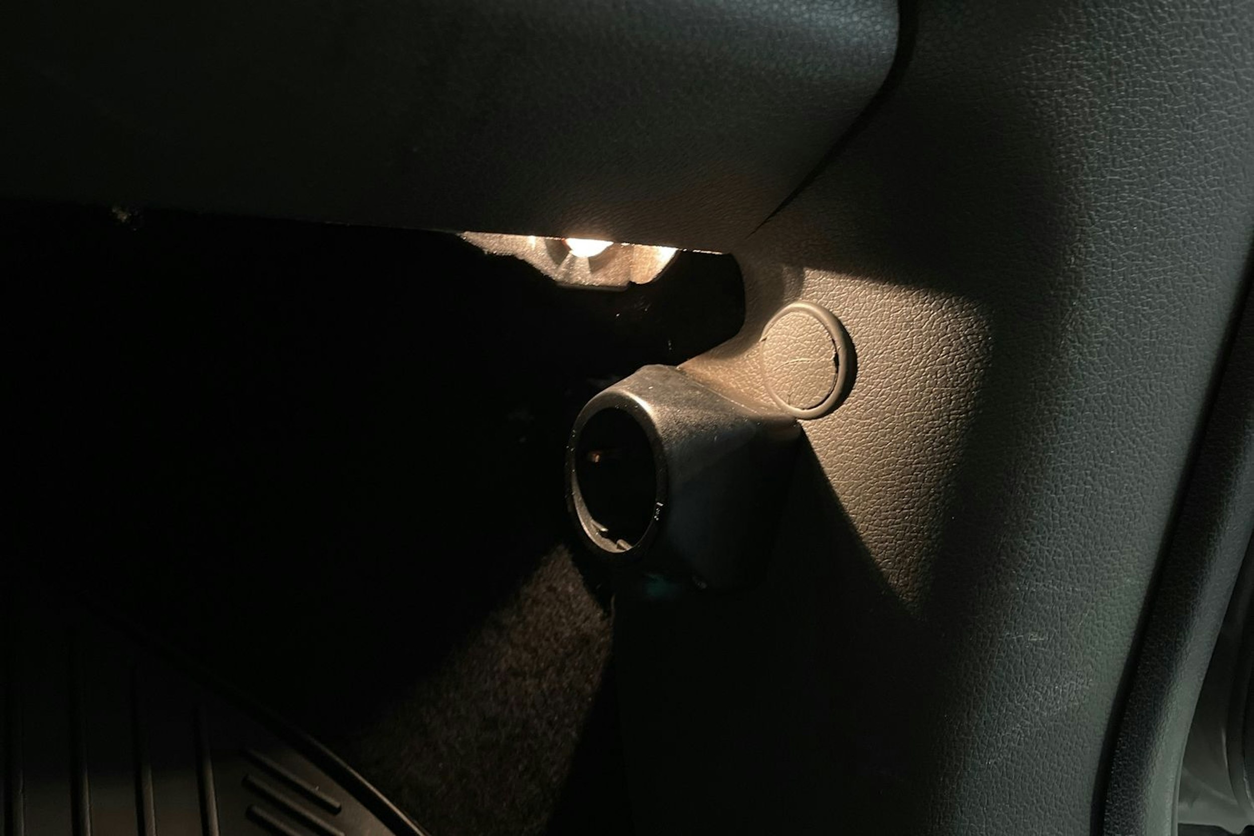 Sininen Ford Kuga 2011 kuva 19.