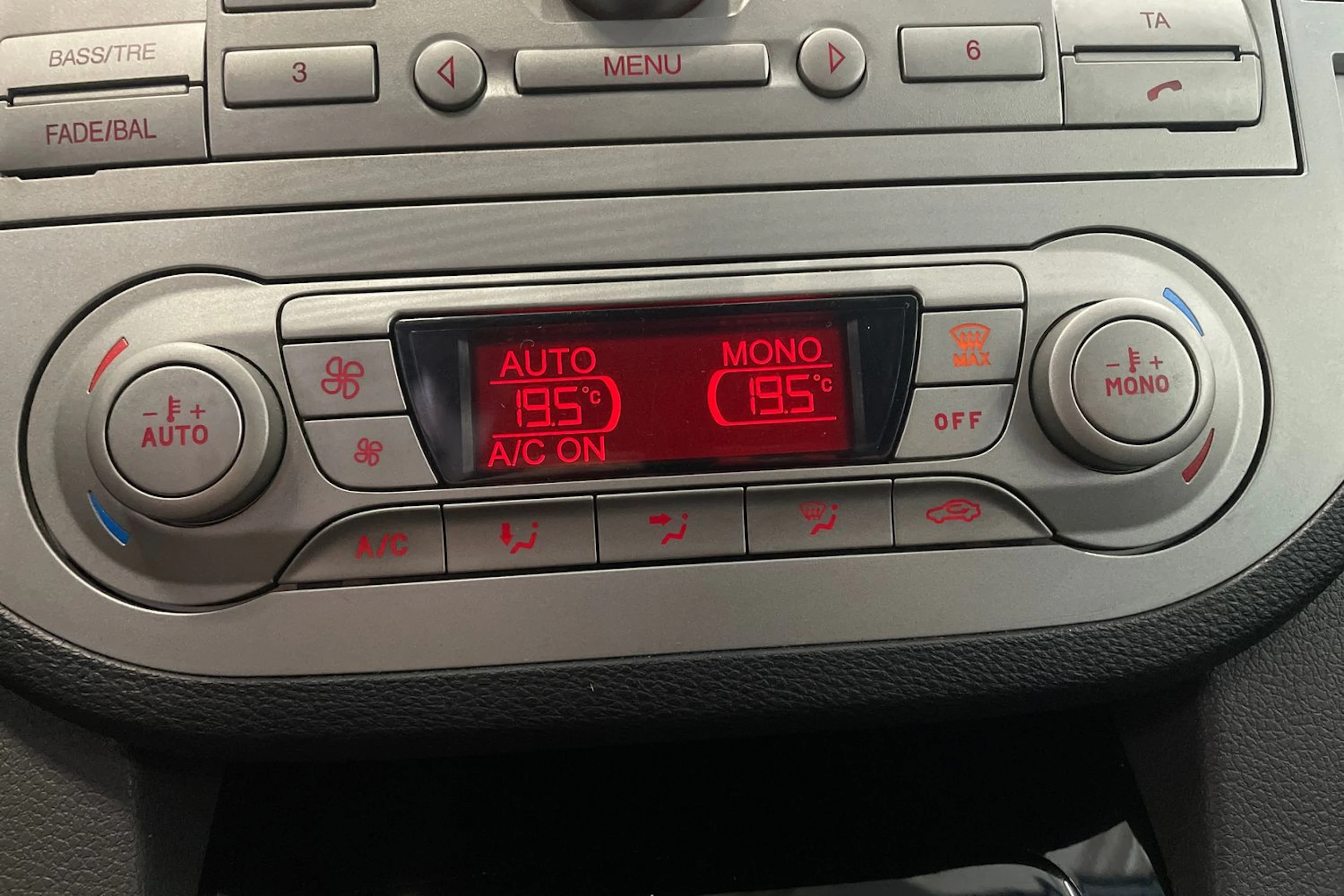 met. ruskea (beige) Ford Kuga 2012 kuva 22.