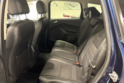 sininen Ford Kuga 2013 kuva 25.