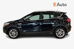 musta Ford Kuga 2013 kuva 6.