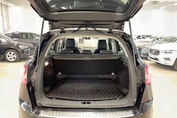 musta Ford Kuga 2013 kuva 26.