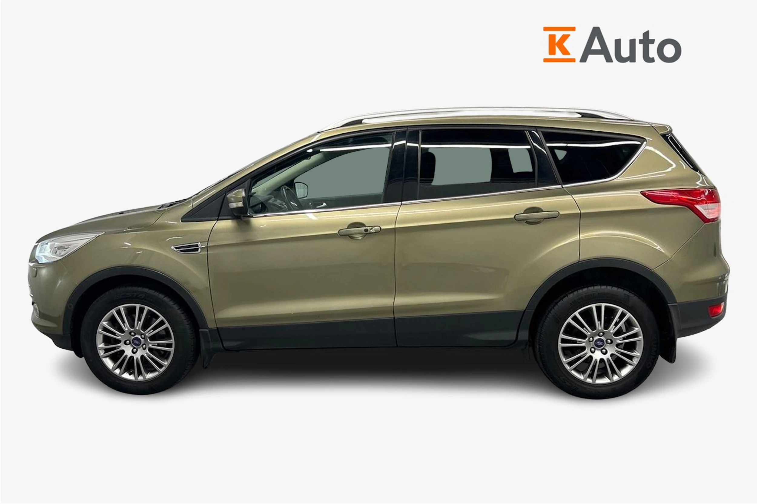 ruskea (beige) Ford Kuga 2013 kuva 5.