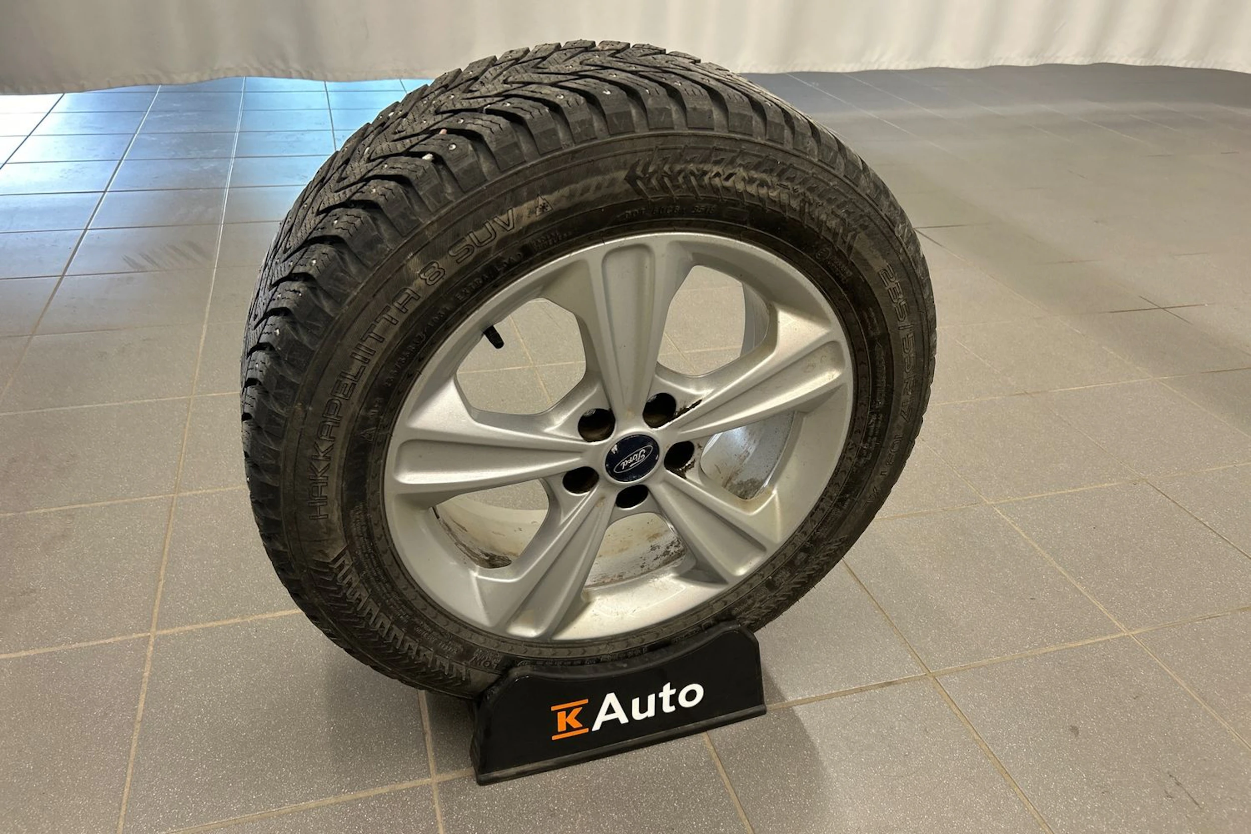 ruskea (beige) Ford Kuga 2013 kuva 11.